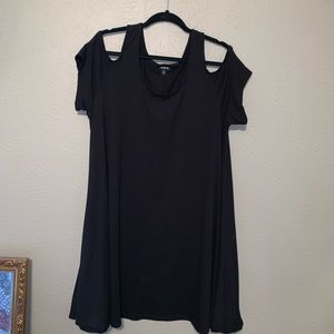 Torrid dress size 2 (plus 22) black cold shoulder